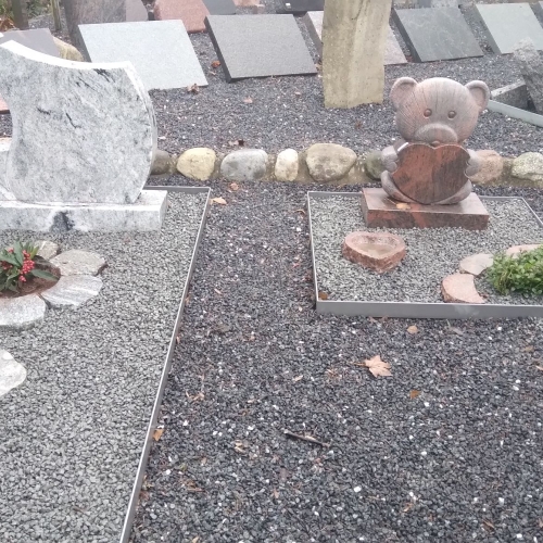 beplantning til gravsted